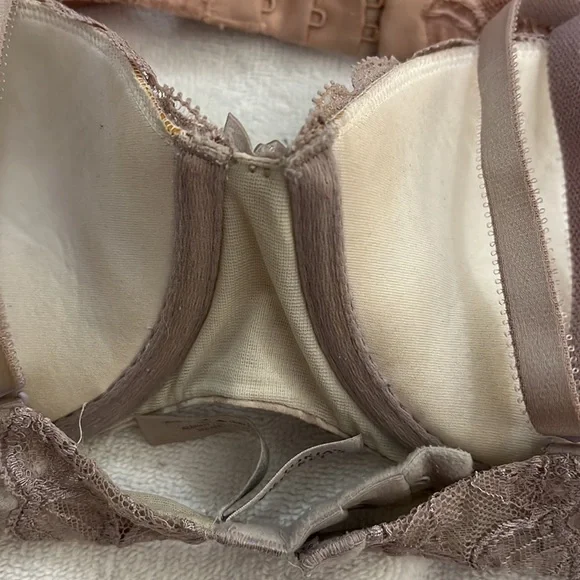 Victoria’s Secret Demi Tulip Balconette padded lace bra - Picture 7 of 11